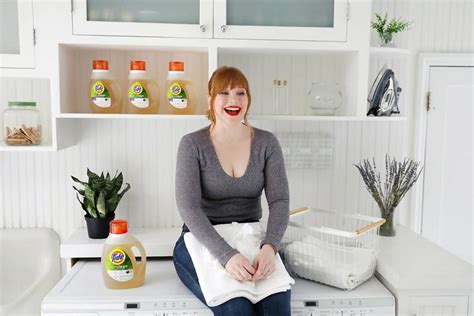 bryce dallas howard loves laundry time because the