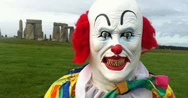 circus mania bring   clowns  international clown week