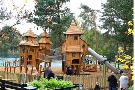 sherwood forest center parcs playground equipment design  construction services