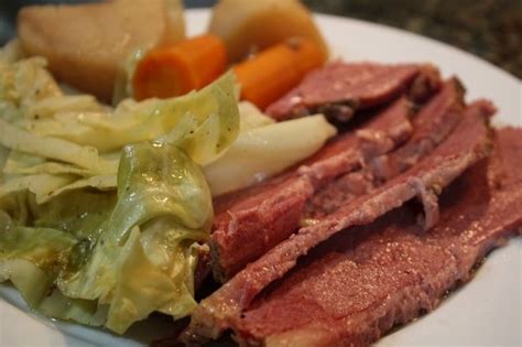 what is the easiest way to cook corned beef and what side