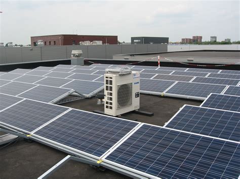 kristallijn pv energie op plat dak solar panels roof paneling outdoor decor home decor sun