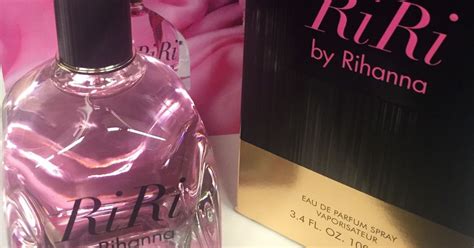 rihanna riri perfume review we test out the pop star s latest
