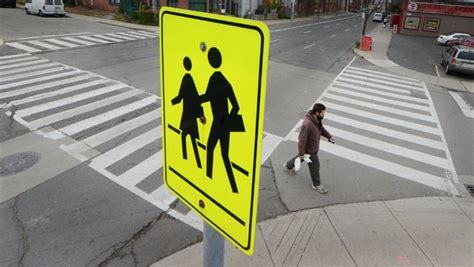 halton drivers      rules  encountering pedestrians crossing  road