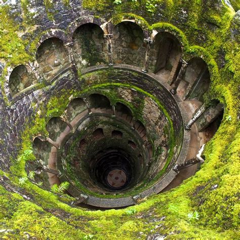 discover  secret tunnels  mysterious greenery  quinta da regaleira mysterious places