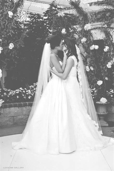 8 perfecte style match tips voor een lesbische bruiloft in white same sex wedding ideas