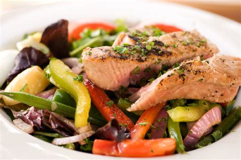 tasty ways  cook healthy tuna steaks  dinner
