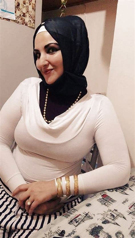 arab hot hijab milf 3 fotos