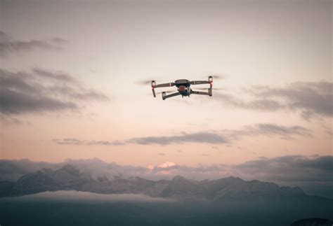 telepilote de drone  french drone solutions aeriennes