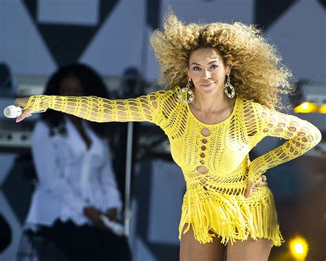 beyonce knowles named world s most beautiful woman by people magazine