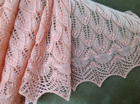 wavy leaves knitted lace shawl  knitting pattern