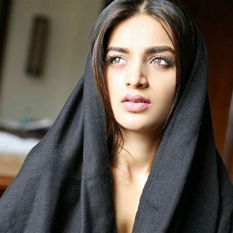nidhhi agerwal latest hot photos beautiful actress