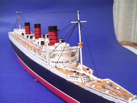 queen mary plastic model commercial ship kit  scale  pictures  gfoxm ft