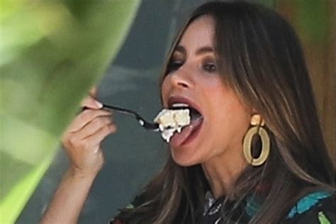 Sofia Vergara Chows Down On Cake And More Star Snaps Page Six