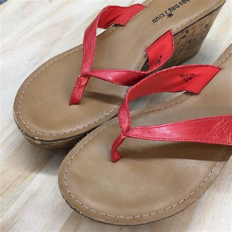 Montego Bay Club Sandals Womens 10 Thong Wedge Red Fa… Gem