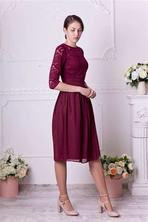 short burgundy dress  sleeves bridesmaid lace dress knee length burgundy cocktail dress