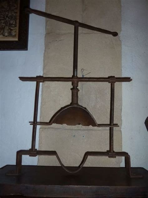 Medieval Torture Devices You Never Want To Encounter 21 Pics