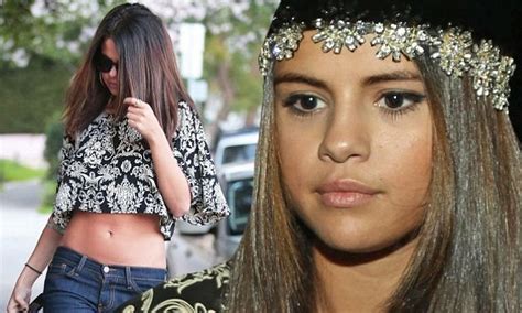 Selena Gomez Gets Hair Extensions Just In Time For Valentine S Day