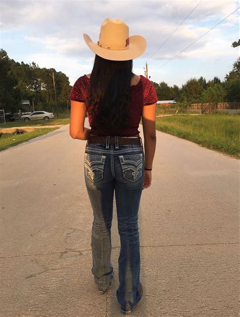 Mexican Cowgirl Rodeo Outfits