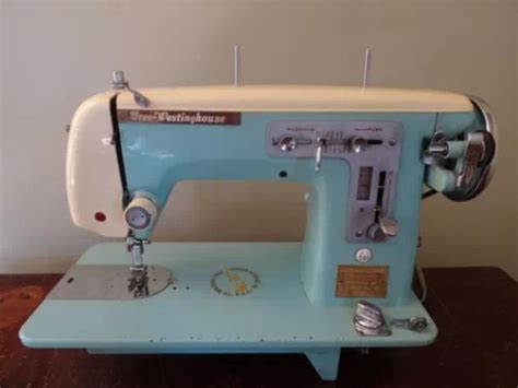 images  vintage  sewing machines  pinterest japanese models  sewing