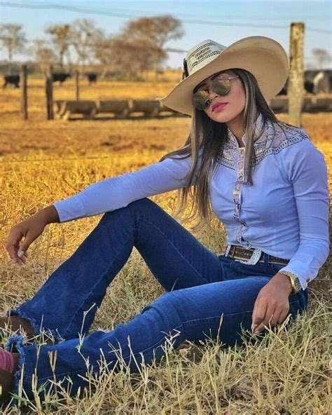 36 Stunning Women Rodeo Outfit Ideas Looks Like Cowgirl Rodeo Outfits