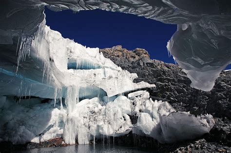 under the glacier huaraz the cordillera blanca the