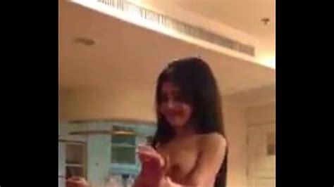 iraqi girl dancing and showing awesome boobs xvideos