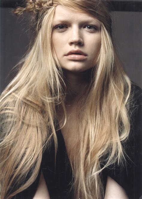 international model katia elizarova signed by img models