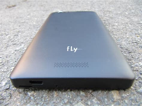 test obzor smartfona  akkumulyatorom povyshennoy emkosti fly evo energy