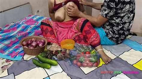 Xxx Bhojpuri Bhabhi While Selling Vegetables Showing Off Her Fat