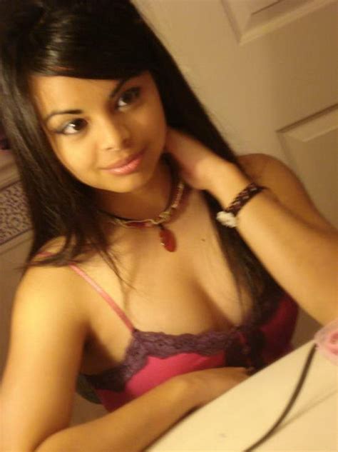 Teen Mumbai Indian Girl Sexy Selfie Picture Leaked From