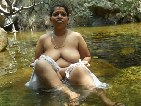 tamil aunty photo album by gayathri kumari padma xvideos