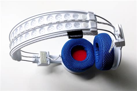 urban ears hellas review fitness oriented washable  ear headphones