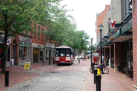 historic downtown salem art architecture  attractions  england today