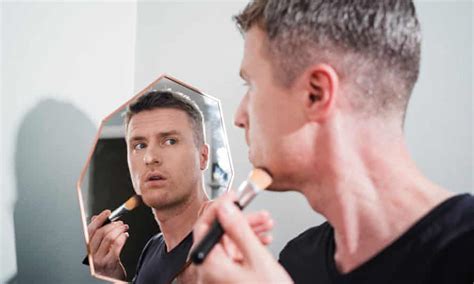 Makeup For Men Will Blokes Ever Go Big For Bronzer Makeup The