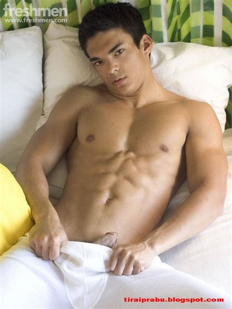 Model Of The Day Andy Honda In Freshman Daily Squirt