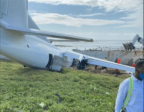 silverstone s cargo plane crash lands in mogadishu sonkonews