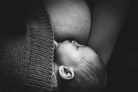 breastfeeding latching tips to help you breastfeed better everythingmom