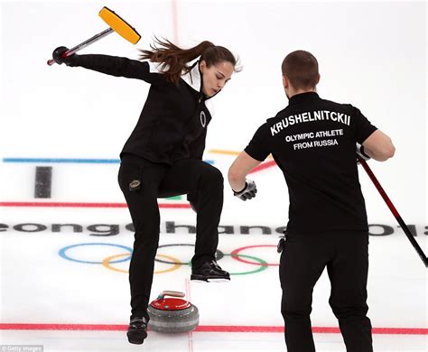 Winter Olympics Russian Curler Bryzgalova Takes A Tumble
