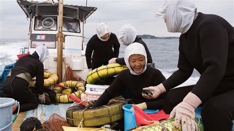 meet the 70 year old japanese women who freedive for seafood