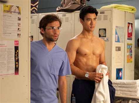 Grey S Anatomy Star Jake Borelli On Coming Out As Gay