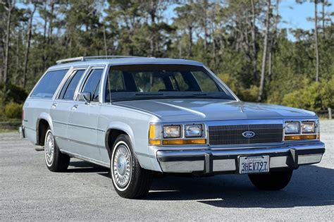 reserve  ford crown victoria  station wagon  sale  bat auctions sold