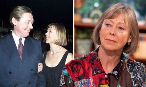 call the midwife s jenny agutter on how her marriage ‘saved her after