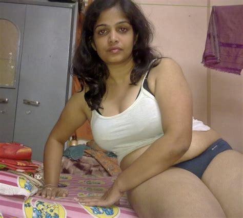 beautiful telugu aunty from hyderabad the cute sexy and