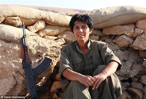3 female fighters kill 10 isis jihadis a day to stop the