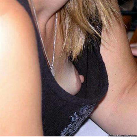 up blouse nipple mega porn pics