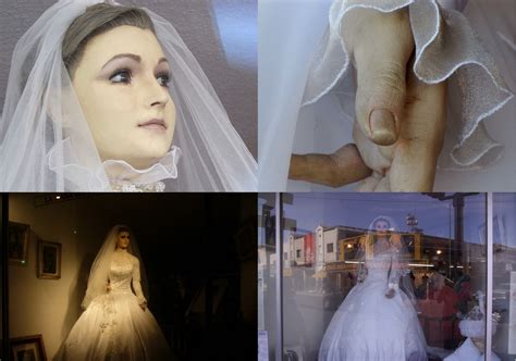 Ufo Mania A Mexican Bridal Shop Mannequin Looks Just Like A Preserved