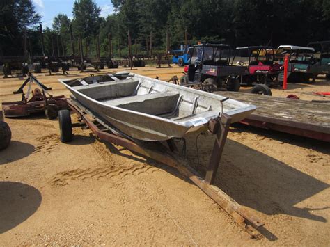 aluminum flat bottom boat  sa trailer jm wood auction