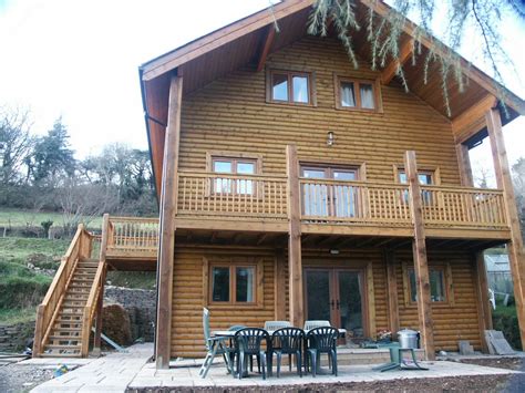 residential log cabins designed  built  south west log cabins