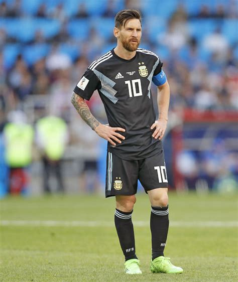 lionel messi makes shock cristiano ronaldo confession after argentina world cup struggles