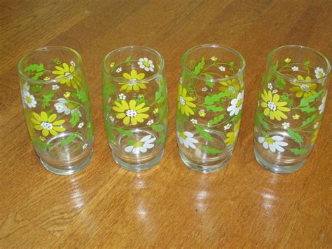 Vintage Drinking Glasses Libbey Daisy Pattern Set Of Four 10 Ounces Euc